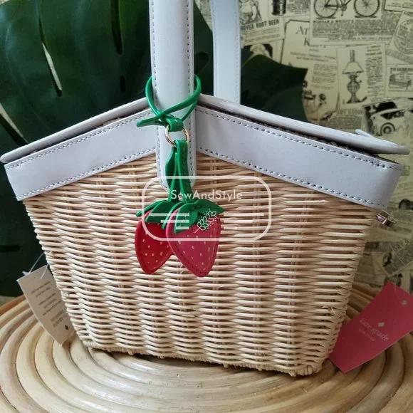 Kate Spade NWT Picnic Strawberry Wicker Basket Warm Beige plaid inside - Picture 3 of 13